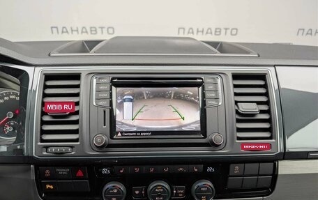 Volkswagen Caravelle T6 рестайлинг, 2019 год, 3 497 000 рублей, 13 фотография