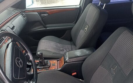 Mercedes-Benz E-Класс, 1995 год, 350 000 рублей, 3 фотография