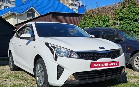 KIA Rio IV, 2021 год, 1 619 900 рублей, 2 фотография
