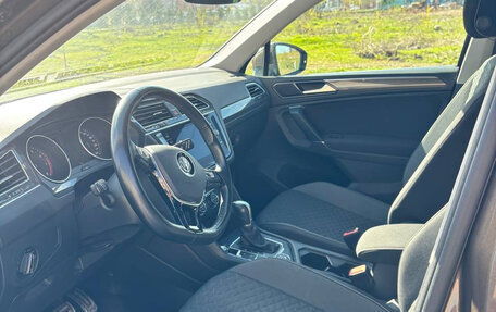 Volkswagen Tiguan II, 2018 год, 2 600 000 рублей, 6 фотография