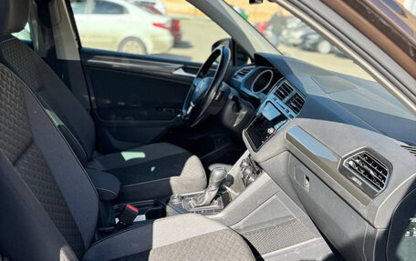 Volkswagen Tiguan II, 2018 год, 2 600 000 рублей, 8 фотография