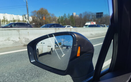 Volkswagen Tiguan II, 2018 год, 2 600 000 рублей, 16 фотография