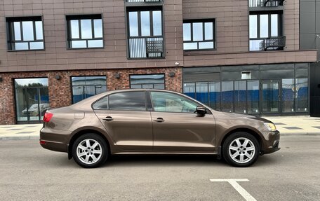 Volkswagen Jetta VI, 2012 год, 1 200 000 рублей, 2 фотография