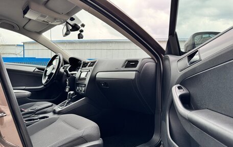 Volkswagen Jetta VI, 2012 год, 1 200 000 рублей, 16 фотография