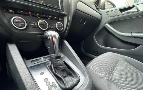 Volkswagen Jetta VI, 2012 год, 1 200 000 рублей, 20 фотография