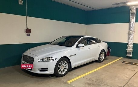 Jaguar XJ IV (X351), 2015 год, 3 800 000 рублей, 17 фотография