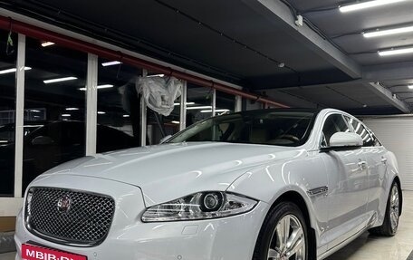 Jaguar XJ IV (X351), 2015 год, 3 800 000 рублей, 5 фотография