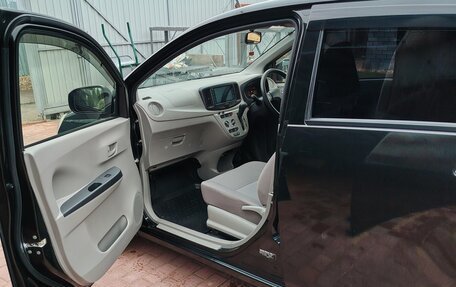Daihatsu Mira e:S I рестайлинг, 2014 год, 555 000 рублей, 8 фотография