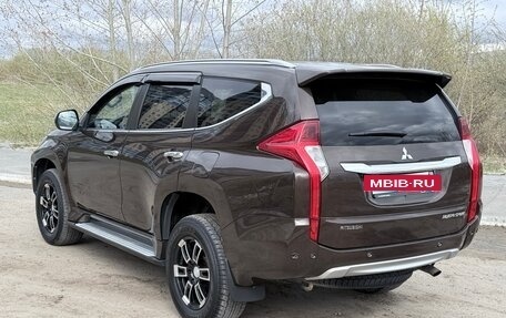 Mitsubishi Pajero Sport III рестайлинг, 2019 год, 3 150 000 рублей, 6 фотография
