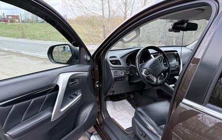 Mitsubishi Pajero Sport III рестайлинг, 2019 год, 3 150 000 рублей, 19 фотография
