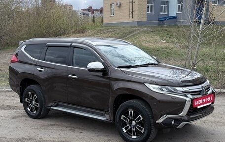 Mitsubishi Pajero Sport III рестайлинг, 2019 год, 3 150 000 рублей, 10 фотография