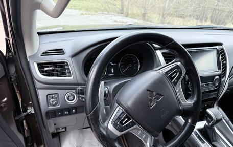 Mitsubishi Pajero Sport III рестайлинг, 2019 год, 3 150 000 рублей, 21 фотография