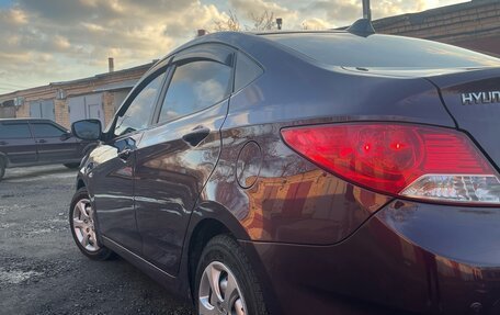 Hyundai Solaris II рестайлинг, 2011 год, 550 000 рублей, 7 фотография