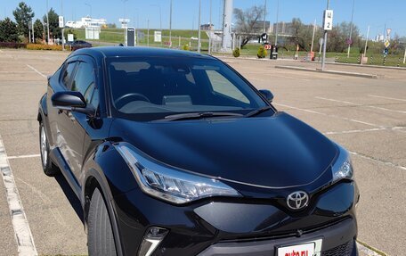 Toyota C-HR I рестайлинг, 2020 год, 1 950 000 рублей, 2 фотография