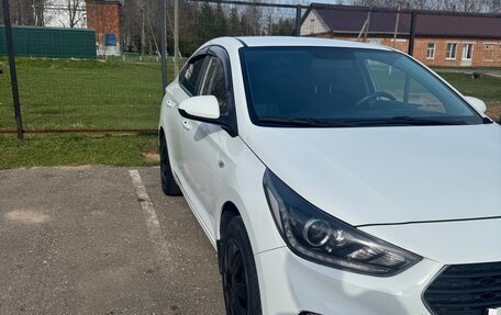 Hyundai Solaris II рестайлинг, 2019 год, 1 300 000 рублей, 1 фотография