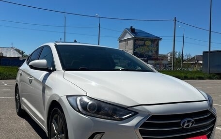 Hyundai Elantra VI рестайлинг, 2016 год, 1 280 000 рублей, 2 фотография