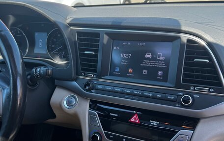 Hyundai Elantra VI рестайлинг, 2016 год, 1 280 000 рублей, 14 фотография