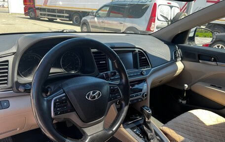 Hyundai Elantra VI рестайлинг, 2016 год, 1 280 000 рублей, 11 фотография