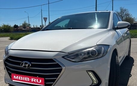 Hyundai Elantra VI рестайлинг, 2016 год, 1 280 000 рублей, 8 фотография