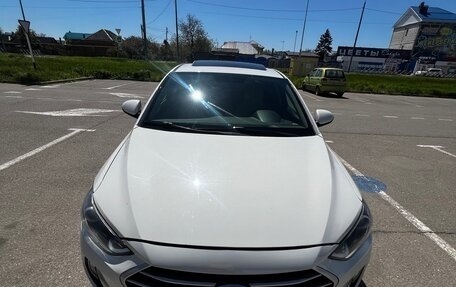 Hyundai Elantra VI рестайлинг, 2016 год, 1 280 000 рублей, 9 фотография