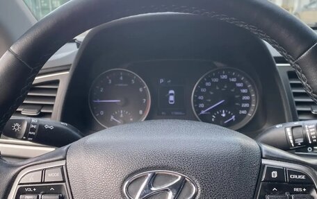 Hyundai Elantra VI рестайлинг, 2016 год, 1 290 000 рублей, 7 фотография