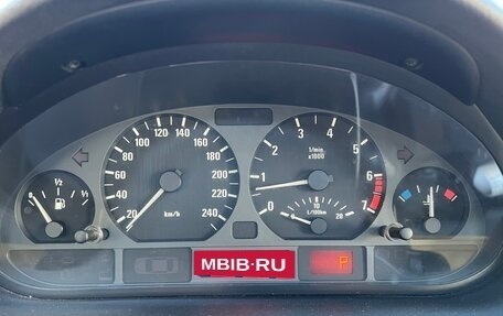 BMW 3 серия, 2001 год, 670 000 рублей, 14 фотография