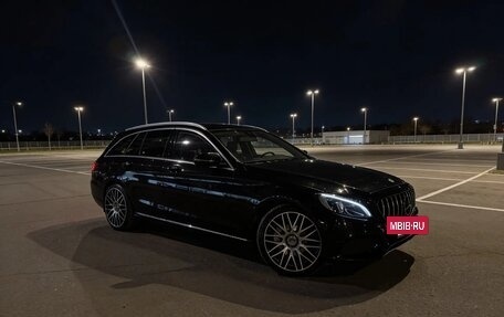 Mercedes-Benz C-Класс, 2018 год, 2 100 000 рублей, 3 фотография