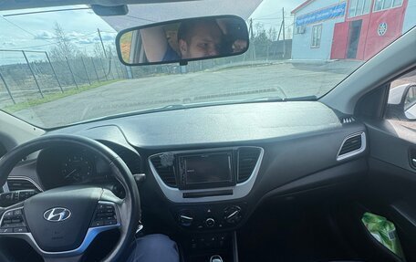 Hyundai Solaris II рестайлинг, 2019 год, 1 300 000 рублей, 7 фотография