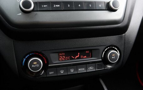 KIA Rio III рестайлинг, 2016 год, 893 100 рублей, 11 фотография