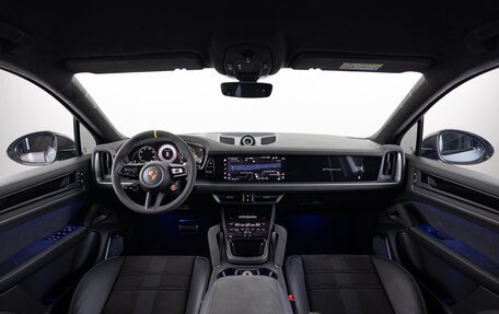 Porsche Cayenne III, 2025 год, 31 790 000 рублей, 29 фотография