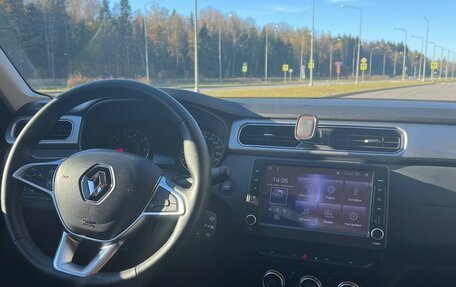 Renault Arkana I, 2022 год, 1 650 000 рублей, 13 фотография