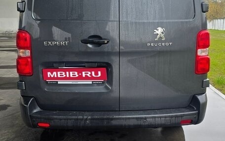 Peugeot Expert, 2022 год, 2 700 000 рублей, 2 фотография