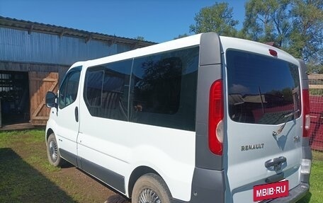 Renault Trafic, 2007 год, 1 000 000 рублей, 3 фотография