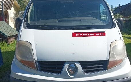 Renault Trafic, 2007 год, 1 000 000 рублей, 10 фотография