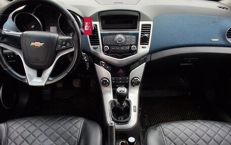 Chevrolet Cruze II, 2012 год, 600 000 рублей, 6 фотография
