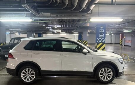Volkswagen Tiguan II, 2019 год, 2 180 000 рублей, 2 фотография