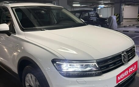 Volkswagen Tiguan II, 2019 год, 2 180 000 рублей, 8 фотография