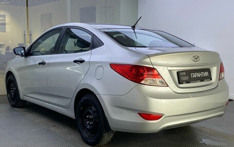 Hyundai Solaris II рестайлинг, 2012 год, 910 000 рублей, 7 фотография