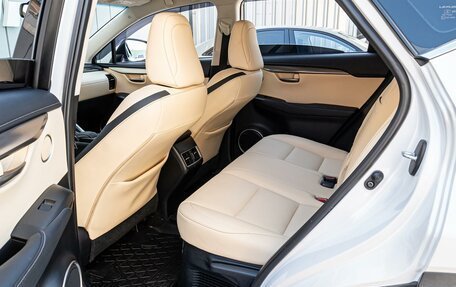 Lexus NX I, 2016 год, 2 799 000 рублей, 11 фотография