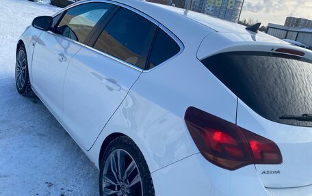 Opel Astra J, 2011 год, 605 000 рублей, 5 фотография