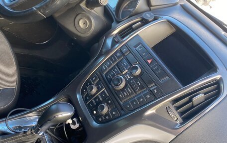 Opel Astra J, 2011 год, 605 000 рублей, 8 фотография