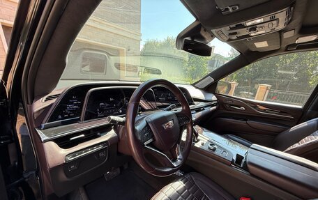 Cadillac Escalade V, 2022 год, 9 500 000 рублей, 7 фотография