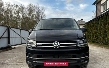 Volkswagen Multivan T6 рестайлинг, 2019 год, 5 100 000 рублей, 2 фотография