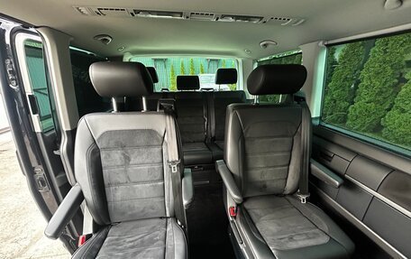 Volkswagen Multivan T6 рестайлинг, 2019 год, 5 100 000 рублей, 19 фотография