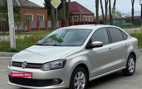 Volkswagen Polo VI (EU Market), 2012 год, 750 000 рублей, 2 фотография