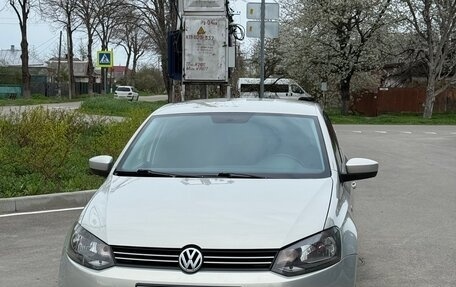 Volkswagen Polo VI (EU Market), 2012 год, 750 000 рублей, 3 фотография