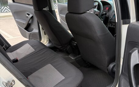 Volkswagen Polo VI (EU Market), 2012 год, 750 000 рублей, 13 фотография