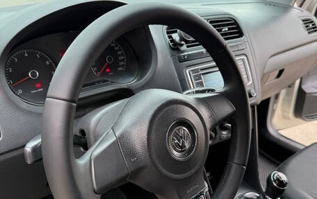 Volkswagen Polo VI (EU Market), 2012 год, 750 000 рублей, 16 фотография