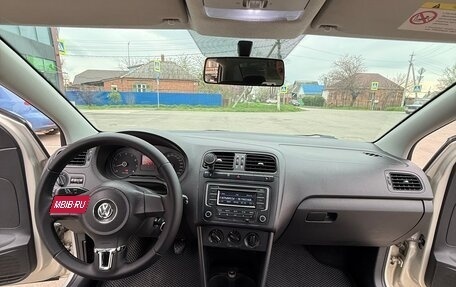 Volkswagen Polo VI (EU Market), 2012 год, 750 000 рублей, 14 фотография