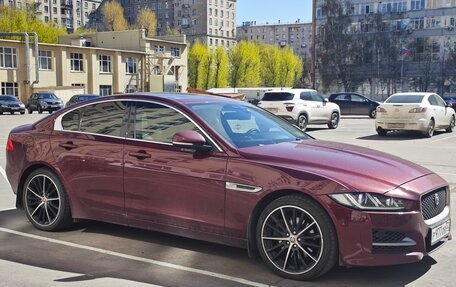 Jaguar XE I рестайлинг, 2016 год, 2 100 000 рублей, 2 фотография